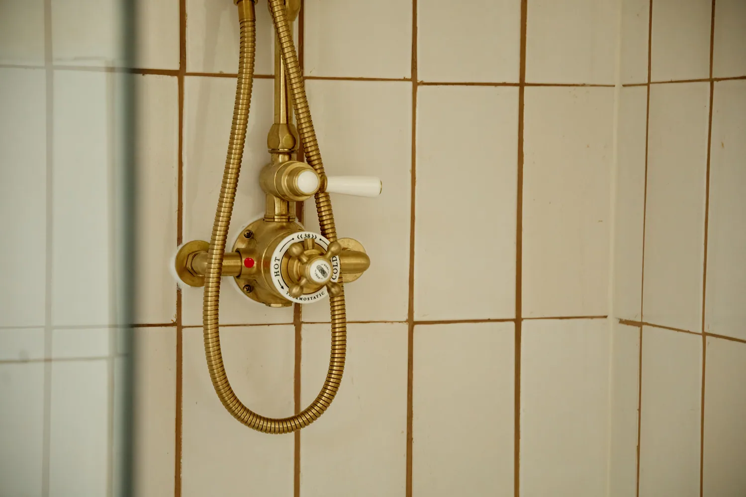 Gouden douchekraan